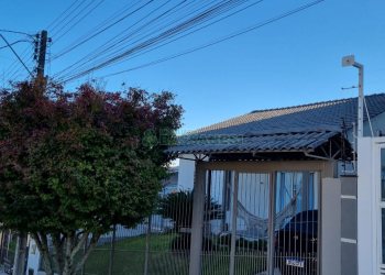 Casa com 114m², 3 dormitórios, 1 vaga, no bairro São Luiz em Caxias do Sul para Comprar