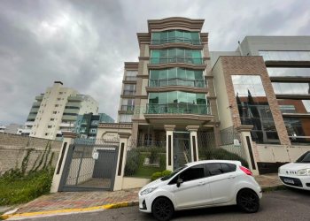 Apartamento com 98m², 3 dormitórios, 2 vagas, no bairro Sanvitto em Caxias do Sul para Comprar