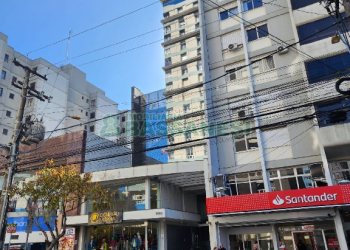 Sala, no bairro Centro em Caxias do Sul para Comprar