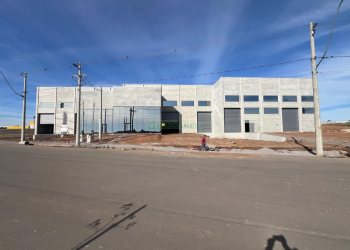 Pavilhão com 4409m², no bairro Distrito Industrial em Caxias do Sul para Alugar