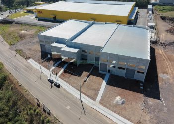 Pavilhão com 4409m², no bairro Distrito Industrial em Caxias do Sul para Alugar