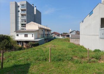 Terreno com 469m², no bairro Charqueadas em Caxias do Sul para Comprar