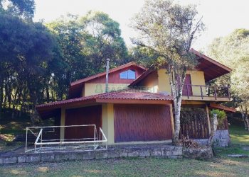 Casa com 200m², 5 dormitórios, 5 vagas, no bairro 3 Legua em Caxias do Sul para Alugar