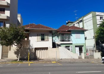 Casa, no bairro Centro em Caxias do Sul para Comprar