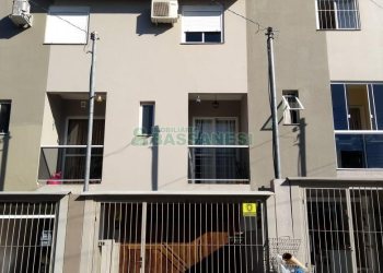 Sobrado com 83m², 2 dormitórios, 2 vagas, no bairro Desvio Rizzo em Caxias do Sul para Comprar
