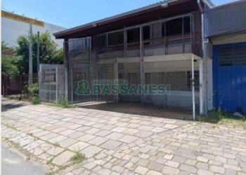 Casa com 150m², 4 dormitórios, no bairro Santa Catarina em Caxias do Sul para Alugar