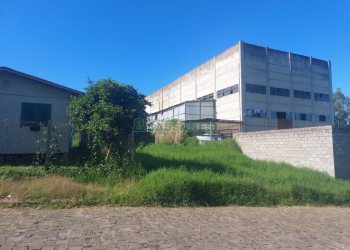 Terreno, no bairro Marechal Floriano em Caxias do Sul para Comprar