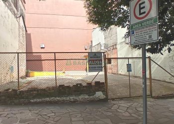 Estacionamento, 26 vagas, no bairro Centro em Caxias do Sul para Alugar