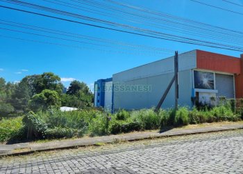 Terreno, no bairro Cinqüentenário em Caxias do Sul para Comprar