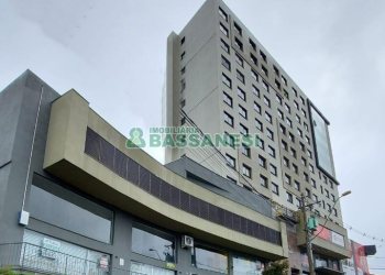 Apartamento com 71m², 2 dormitórios, 2 vagas, no bairro São Pelegrino em Caxias do Sul para Comprar