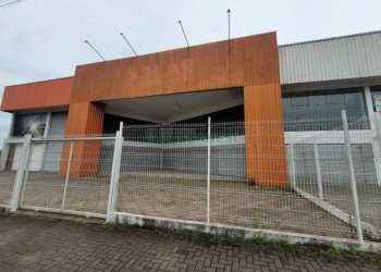 Loja com 400m², no bairro Cinqüentenário em Caxias do Sul para Alugar