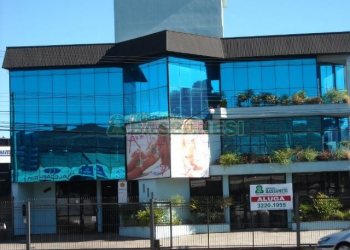 Loja com 400m², no bairro Sagrada Família em Caxias do Sul para Alugar