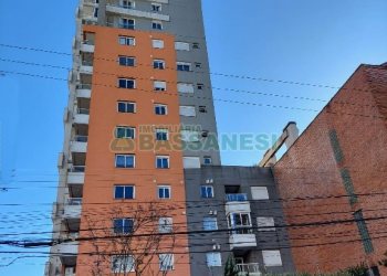 Apto Mobiliado com 58m², 1 dormitório, 1 vaga, no bairro Centro em Caxias do Sul para Alugar