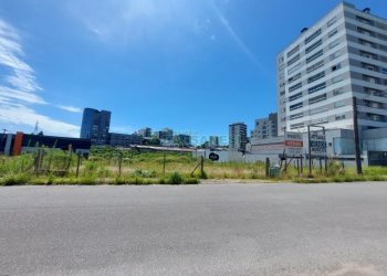 Terreno com 835m², no bairro Villagio Iguatemi em Caxias do Sul para Comprar