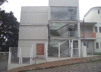 Apto Mobiliado com 38m², 1 dormitório, 1 vaga, no bairro Petrópolis em Caxias do Sul para Alugar