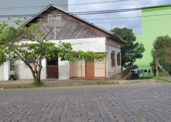Casa com 424m², 3 dormitórios, no bairro Cruzeiro em Caxias do Sul para Comprar