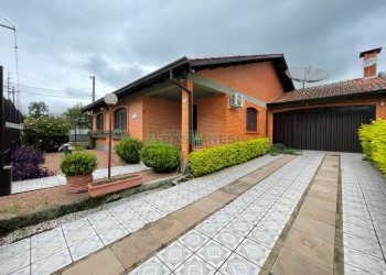 Casa com 260m², 3 vagas, no bairro Interlagos em Caxias do Sul para Alugar