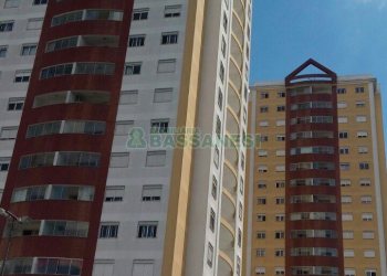 Apto Mobiliado com 95m², 3 dormitórios, 2 vagas, no bairro Rio Branco em Caxias do Sul para Comprar