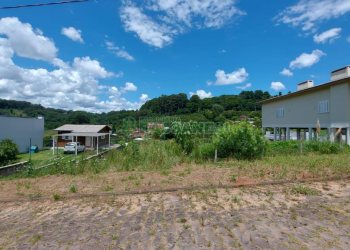 Terreno com 333m², no bairro Monte Bérico em Caxias do Sul para Comprar