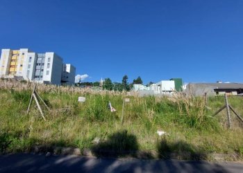 Terreno com 360m², no bairro São Luiz em Caxias do Sul para Comprar