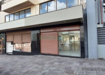 Loja com 260m², no bairro Centro em Caxias do Sul para Alugar