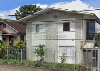 Casa com 60m², 3 dormitórios, no bairro Santa Catarina em Caxias do Sul para Alugar