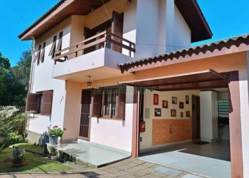 Casa com 200m², 3 dormitórios, no bairro Santa Catarina em Caxias do Sul para Comprar