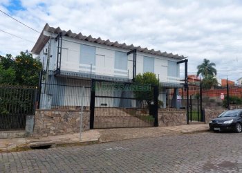 Casa com 400m², 6 dormitórios, 3 vagas, no bairro Cinqüentenário em Caxias do Sul para Alugar