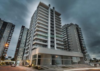 Apartamento com 102m², 3 dormitórios, 2 vagas, no bairro Madureira em Caxias do Sul para Comprar