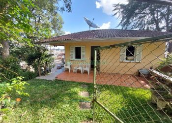 Casa Mobiliada com 157m², 2 dormitórios, no bairro Santa Catarina em Caxias do Sul para Comprar