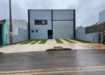 Pavilhão com 250m², no bairro Vila Verde em Caxias do Sul para Alugar