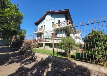 Apartamento com 122m², 3 dormitórios, 2 vagas, no bairro Cinqüentenário em Caxias do Sul para Comprar