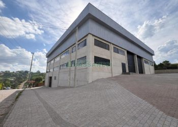 Pavilhão com 1492m², no bairro São Cristóvão em Caxias do Sul para Alugar