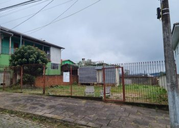 Terreno com 361m², no bairro Santa Lúcia em Caxias do Sul para Comprar