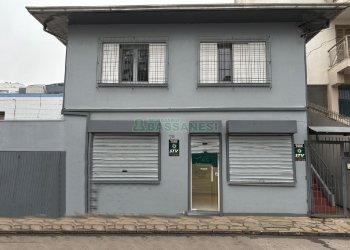 Casa Comercial com 98m², 2 vagas, no bairro Pio X em Caxias do Sul para Alugar