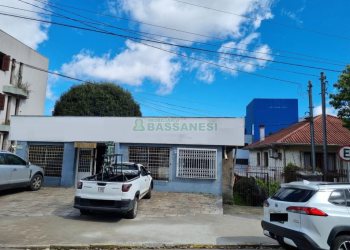 Casa, 2 dormitórios, no bairro Pio X em Caxias do Sul para Comprar