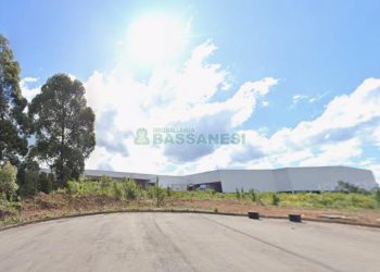 Terreno com 5339m², no bairro Desvio Rizzo em Caxias do Sul para Comprar