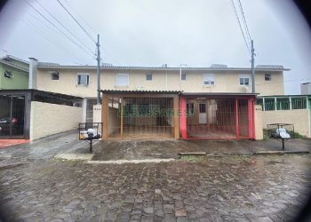 Sobrado com 70m², 3 dormitórios, 1 vaga, no bairro Nossa Senhora das Graças em Caxias do Sul para Alugar
