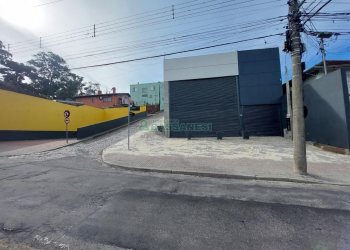 Loja com 500m², 6 vagas, no bairro Medianeira em Caxias do Sul para Alugar