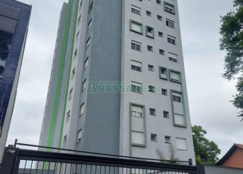 Apto Mobiliado com 37m², 1 dormitório, 1 vaga, no bairro Petrópolis em Caxias do Sul para Comprar