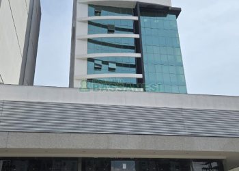 Apartamento com 49m², 1 dormitório, 1 vaga, no bairro Lourdes em Caxias do Sul para Comprar