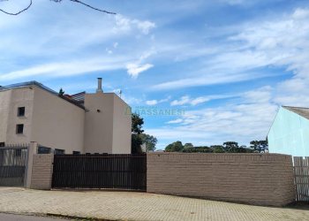Terreno com 451m², no bairro Jardim América em Caxias do Sul para Comprar