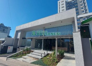 Apto Mobiliado com 42m², 1 dormitório, 1 vaga, no bairro Lourdes em Caxias do Sul para Alugar