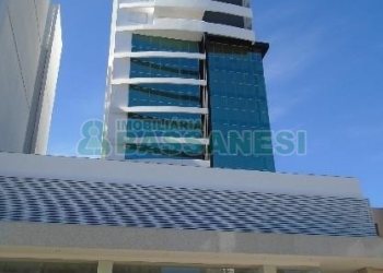 Sala com 41m², 1 vaga, no bairro Lourdes em Caxias do Sul para Comprar