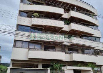 Apartamento com 144m², 3 dormitórios, 3 vagas, no bairro Saint Etienne em Caxias do Sul para Comprar