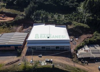 Pavilhão com 4300m², no bairro Jardim das Hortências em Caxias do Sul para Alugar