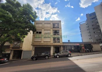 Apartamento com 76m², 2 dormitórios, 1 vaga, no bairro Madureira em Caxias do Sul para Alugar