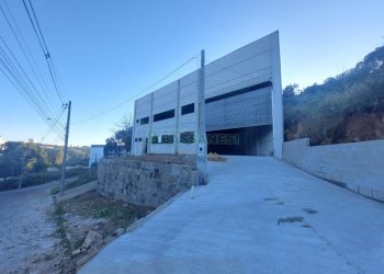 Pavilhão com 650m², no bairro Santa Catarina em Caxias do Sul para Alugar
