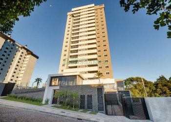 Apartamento com 91m², 3 dormitórios, 2 vagas, no bairro Panazzolo em Caxias do Sul para Comprar