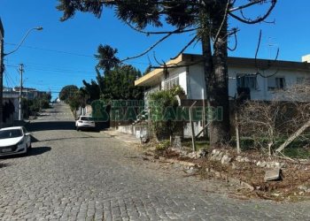 Terreno com 1560m², no bairro Rio Branco em Caxias do Sul para Comprar